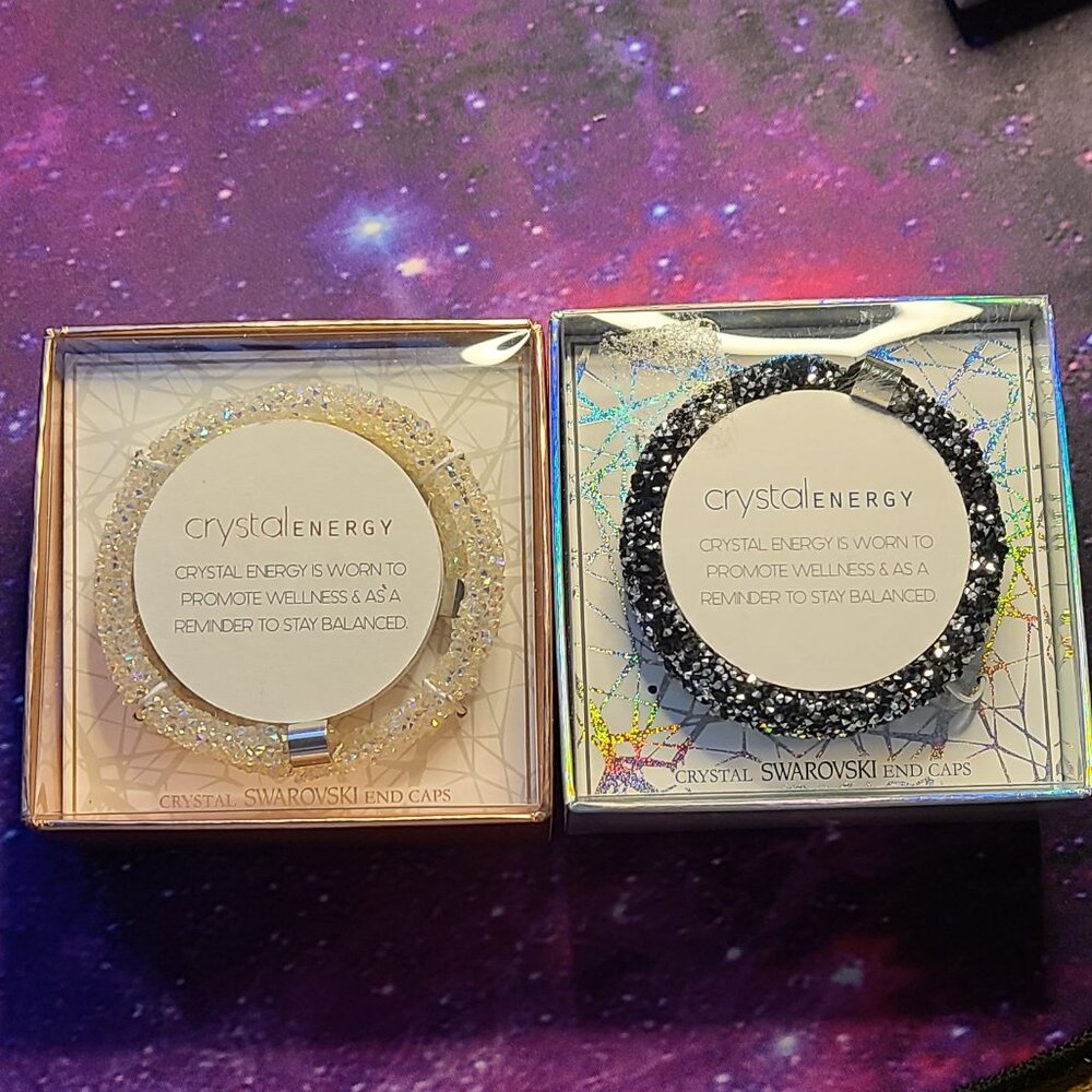 💕NWT A set of Clear and Black Crystal Energy Bracelets.💕